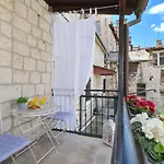 Pensión Valery 4*