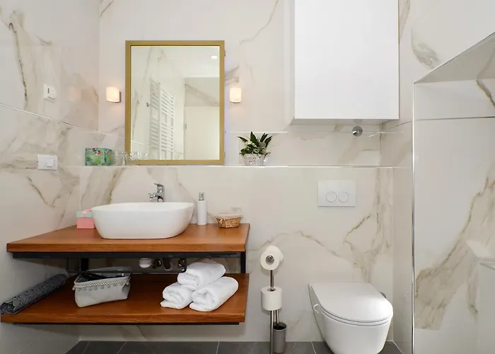 Valery 4* سبليت